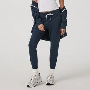 Vuori "Performance Jogger" Long Pants in Midnight Heather Medium